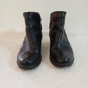 Santorini Black Leather Womens Ankle Boots Size 35